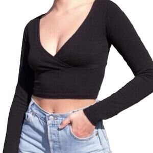 Brandy Melville Women's Black Crop Top One size Long Sleeve V-Neck